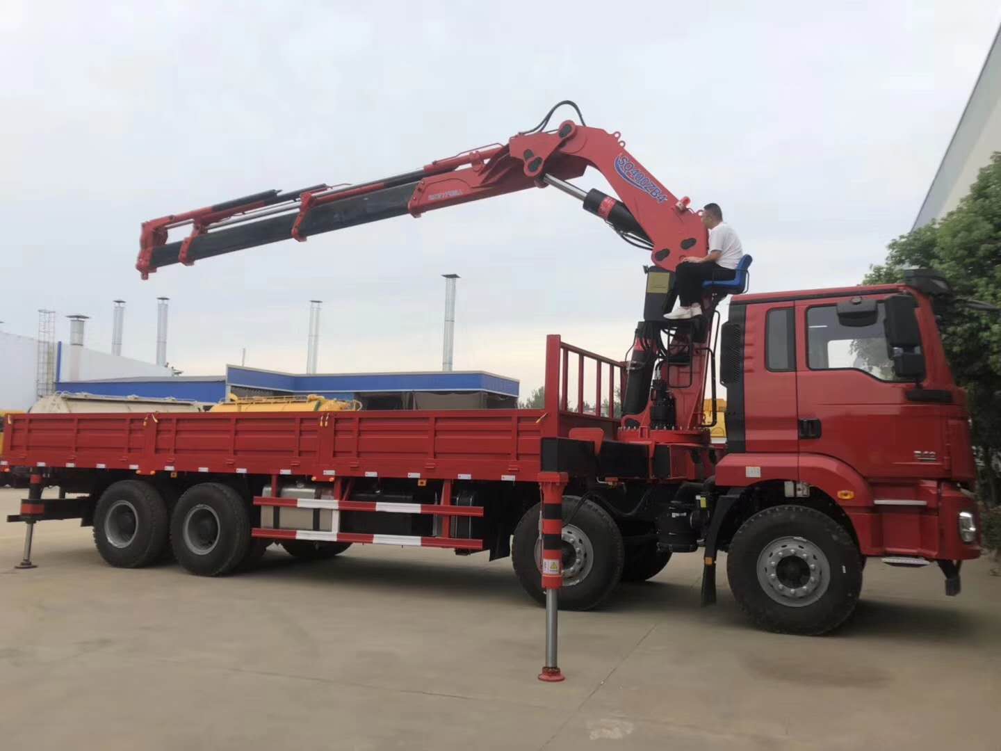 連云港地區(qū)20噸前四后八隨車吊市場(chǎng)價(jià)格分析與參考